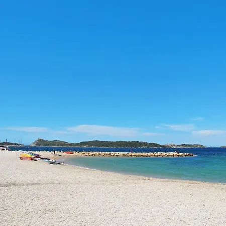 Les Figuiers Fleurs By Interhome * ليه بروسك