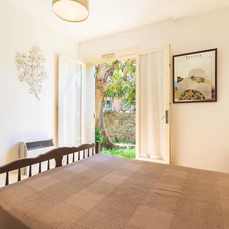 Hébergement de vacances Résidence Les Figuiers Fleurs By Interhome *