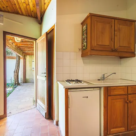 Résidence Les Figuiers Fleurs By Interhome Hébergement de vacances Le Brusc