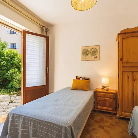 Résidence Les Figuiers Fleurs By Interhome