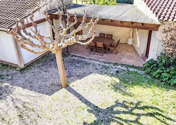 Les Figuiers Fleurs By Interhome بيت للعطل *